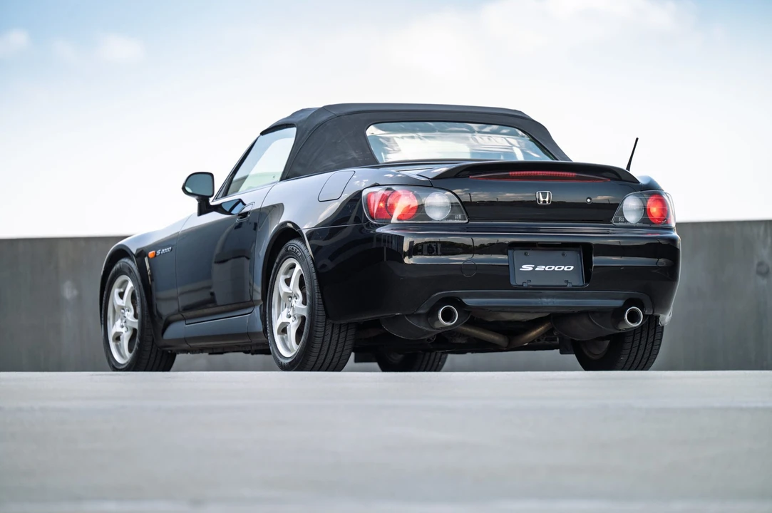 2001 Honda AP1 S2000 - Image 25 of 31