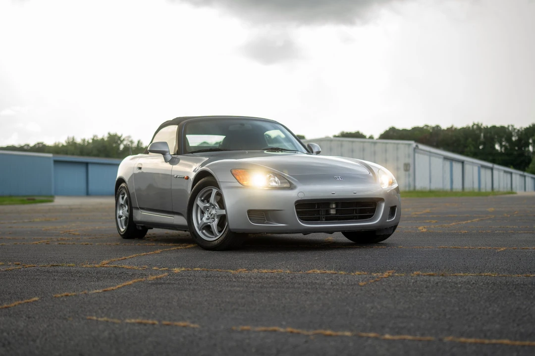 2001 Honda AP1 S2000 - Image 2 of 31