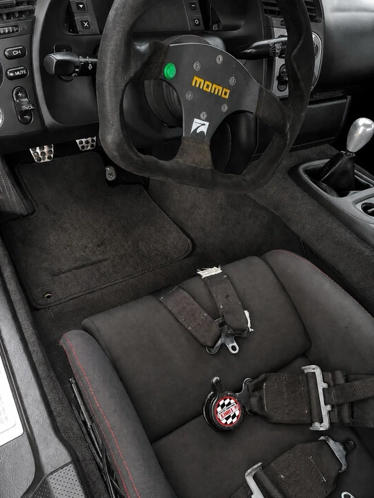 2001 Honda AP1 S2000 - Image 2 of 12