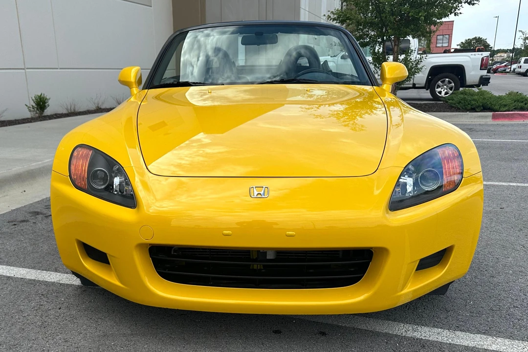 2001 Honda AP1 S2000 - Image 2 of 31