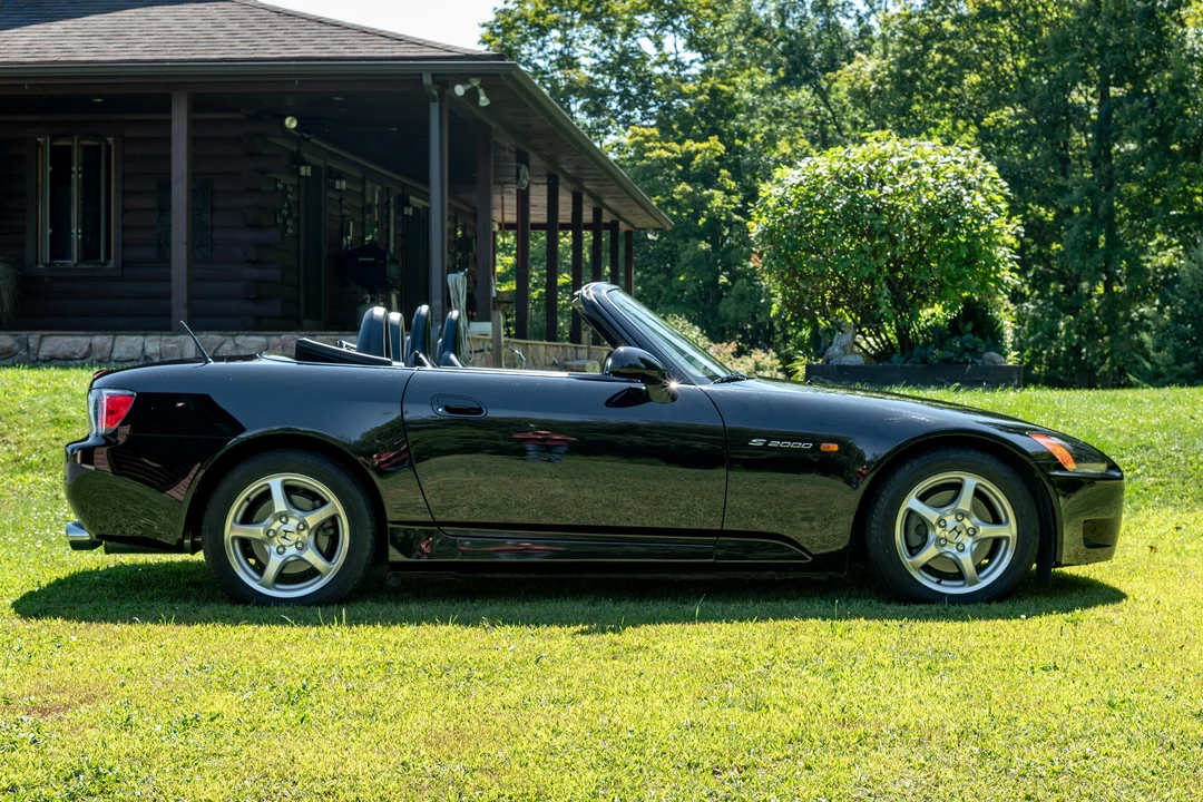 2001 Honda AP1 S2000 - Image 3 of 31
