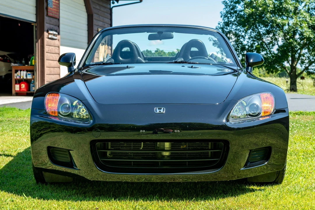2001 Honda AP1 S2000 - Image 2 of 31