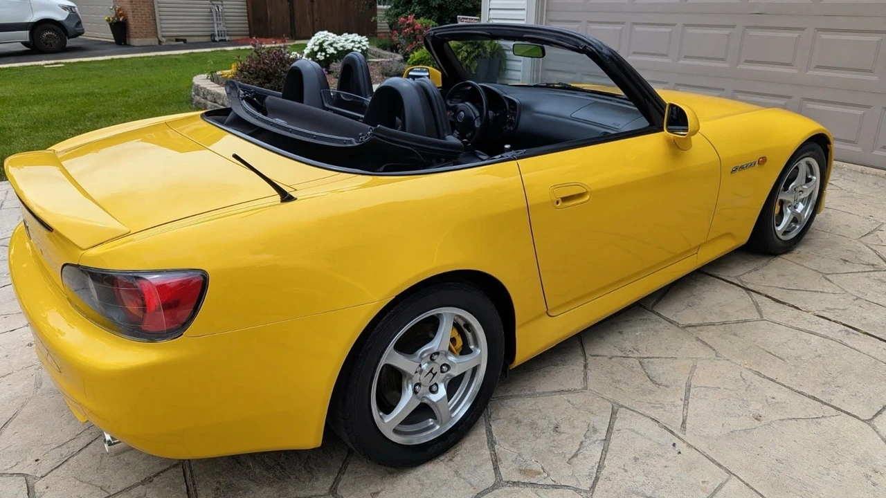 2001 Honda AP1 S2000 - Image 6 of 24