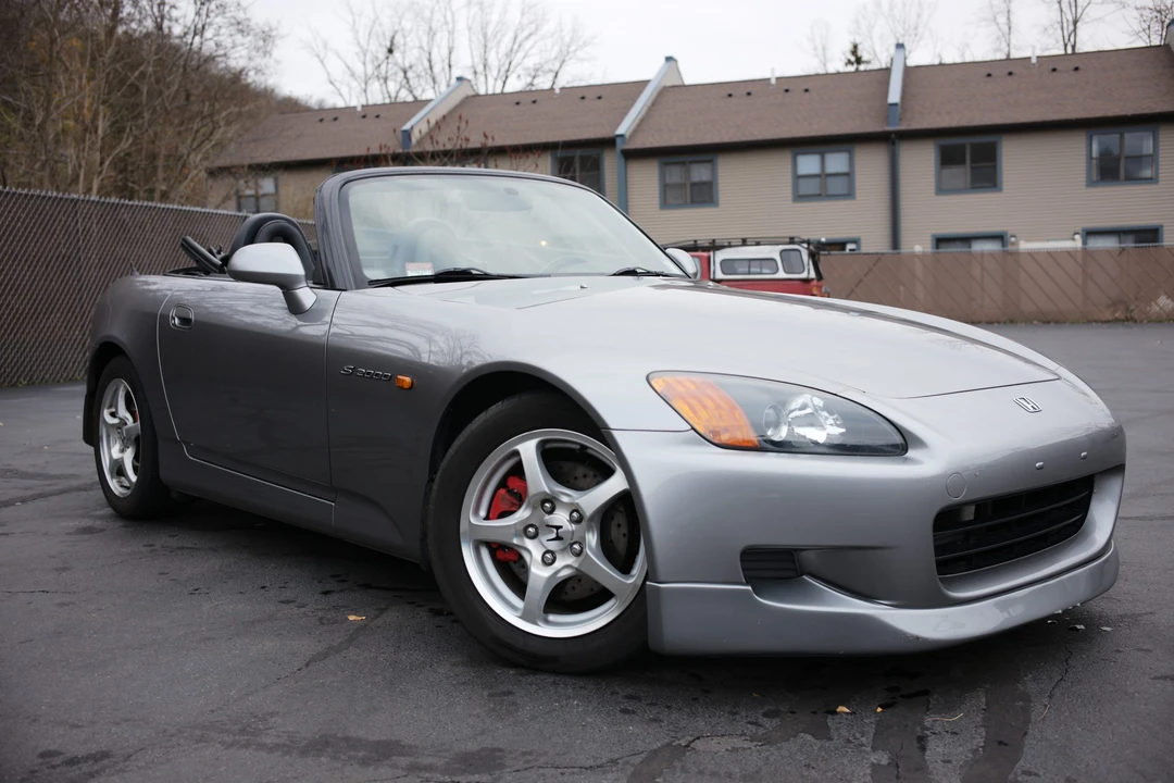 2001 Honda AP1 S2000 - Image 2 of 31