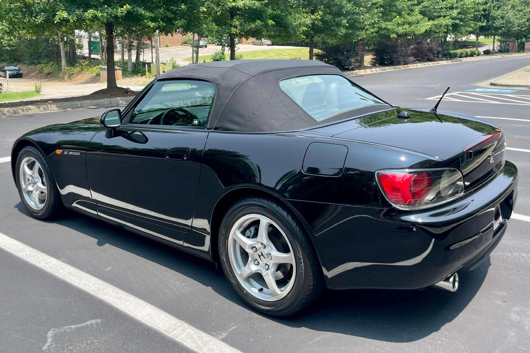2001 Honda AP1 S2000 - Image 4 of 31