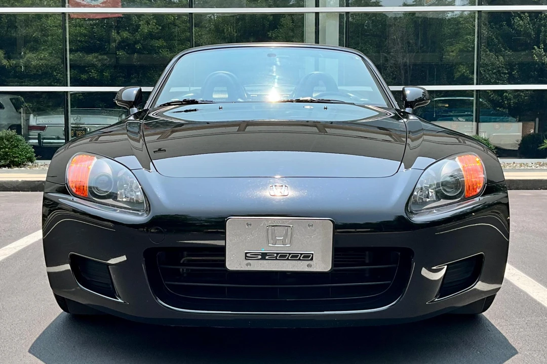 2001 Honda AP1 S2000 - Image 2 of 31
