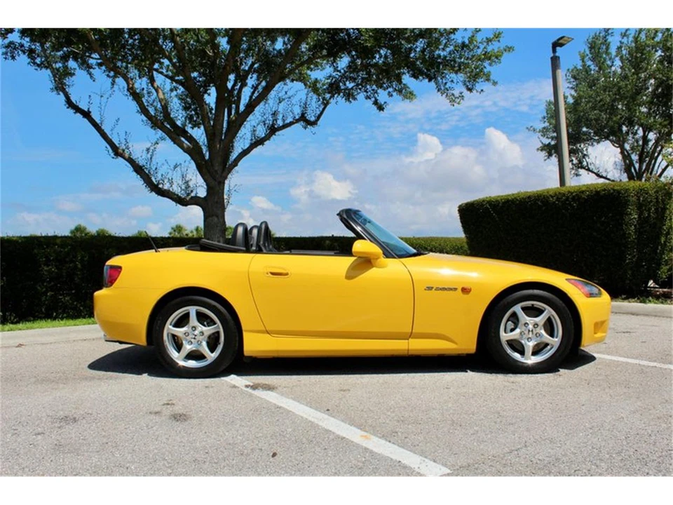 2001 Honda AP1 S2000 - Image 2 of 31