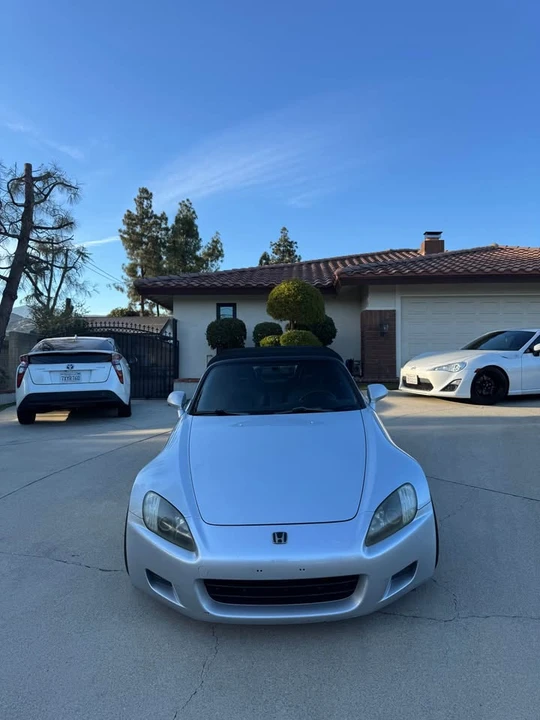 2001 Honda AP1 S2000 - Image 2 of 14