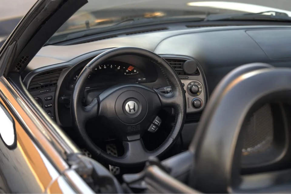 2001 Honda AP1 S2000 - Image 4 of 12