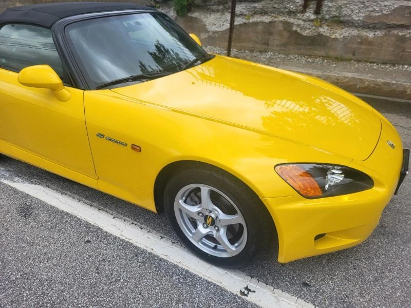 2001 Honda AP1 S2000 - Image 2 of 25