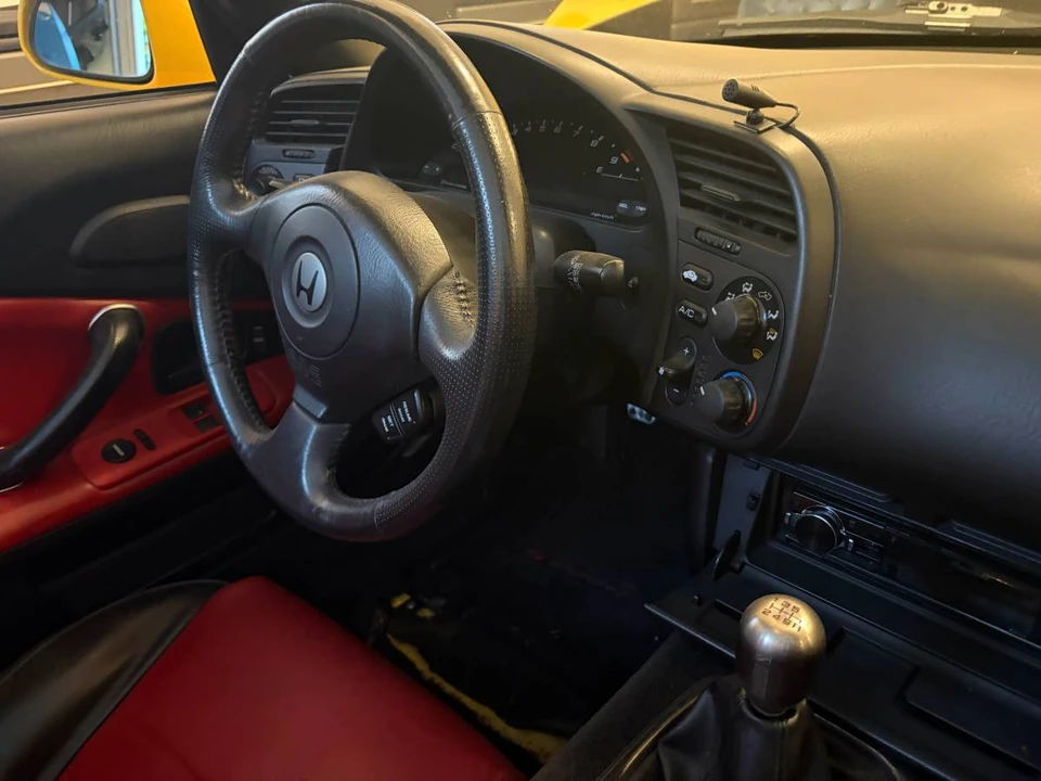2001 Honda AP1 S2000 - Image 4 of 15