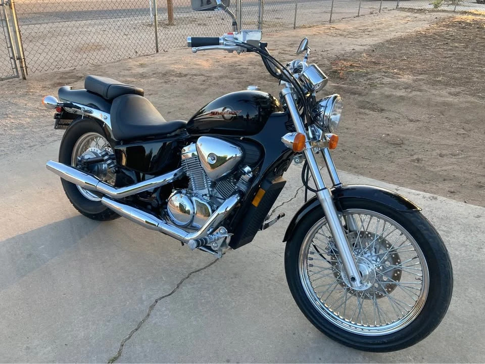2001 Honda Motorcycles - Image 2 of 9
