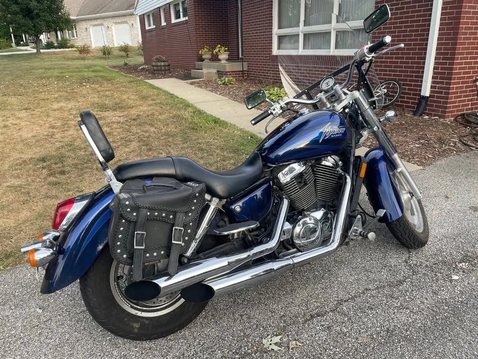 2001 Honda Motorcycles - Image 2 of 6