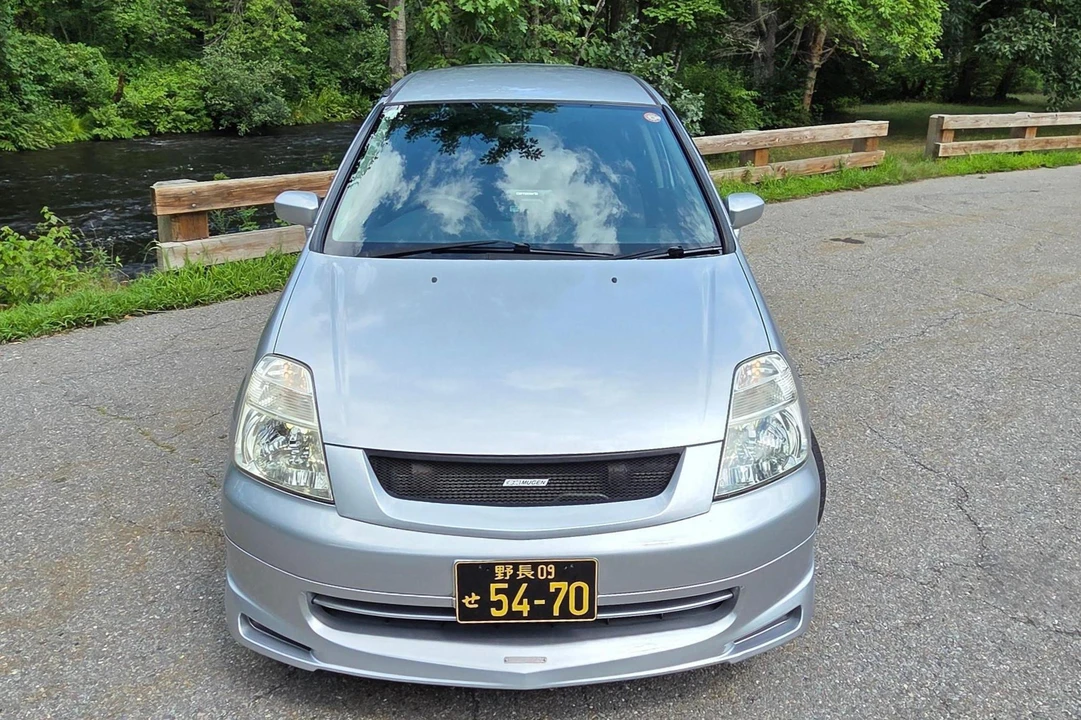 2001 Honda - Image 2 of 31