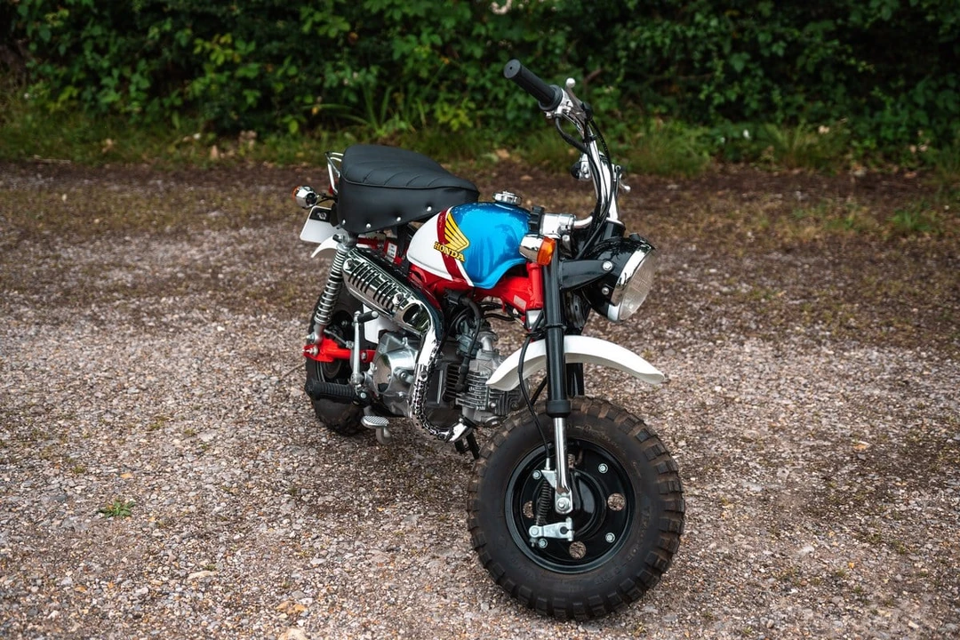 2001 Honda Motorcycles - Image 2 of 30