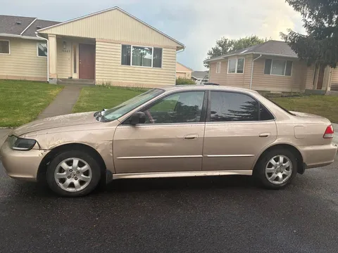 2001 Honda Accord 6th Gen - Image 2 of 10