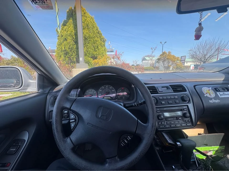 2001 Honda Accord 6th Gen - Image 3 of 4