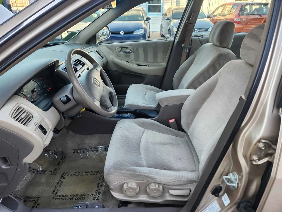 2001 Honda Accord 6th Gen - Image 9 of 15