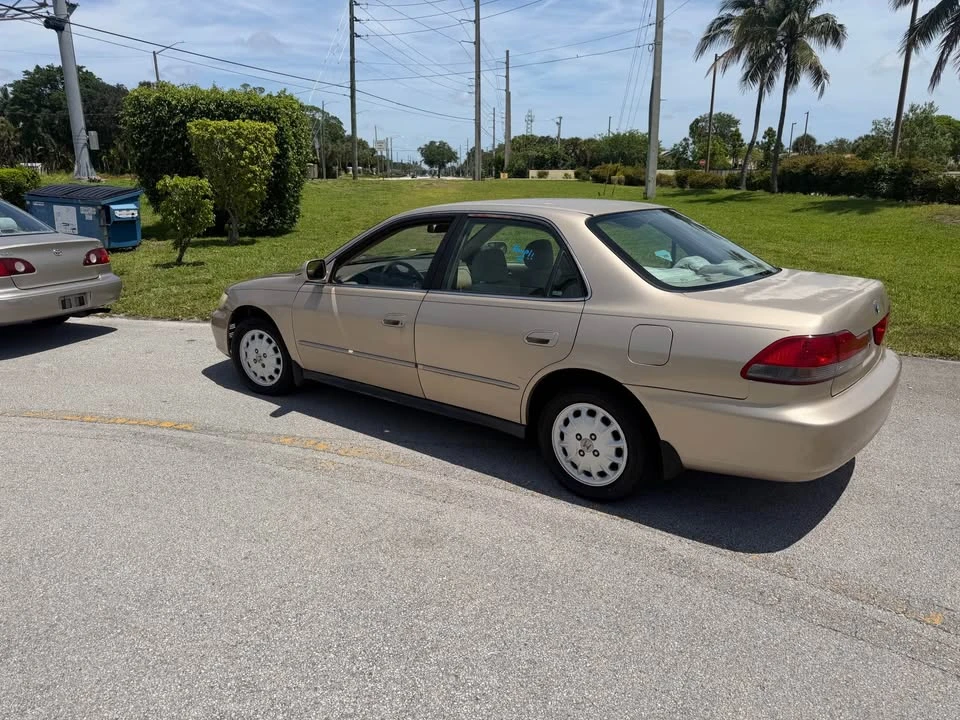 2001 Honda Accord 6th Gen - Image 5 of 7
