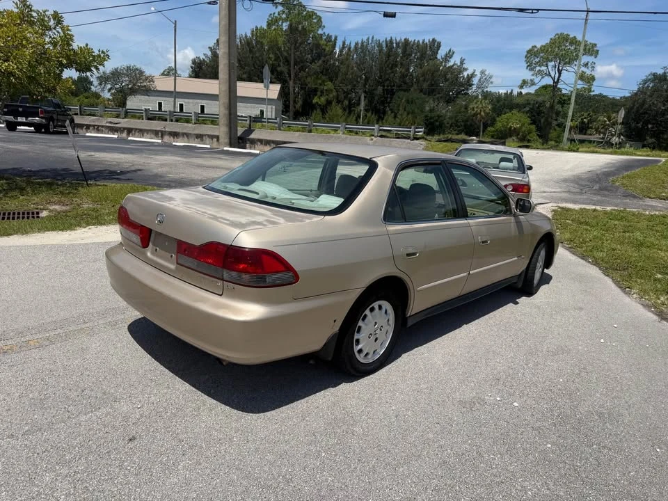 2001 Honda Accord 6th Gen - Image 3 of 7