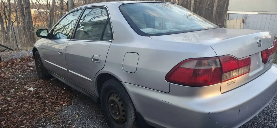 2001 Honda Accord 6th Gen - Image 4 of 6