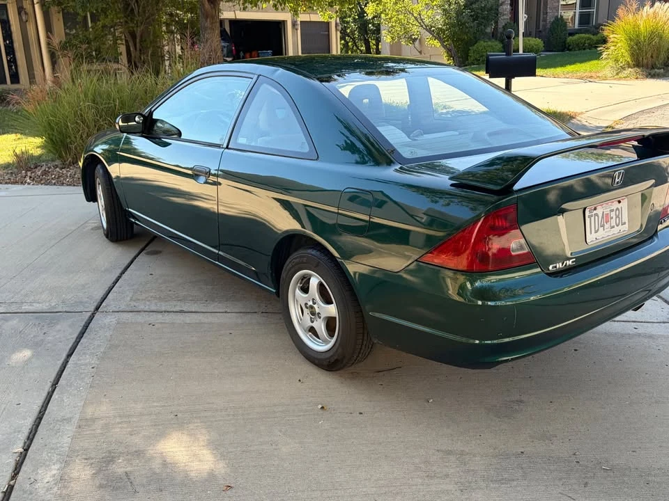 2001 Honda Civic 7th Gen - Image 2 of 8