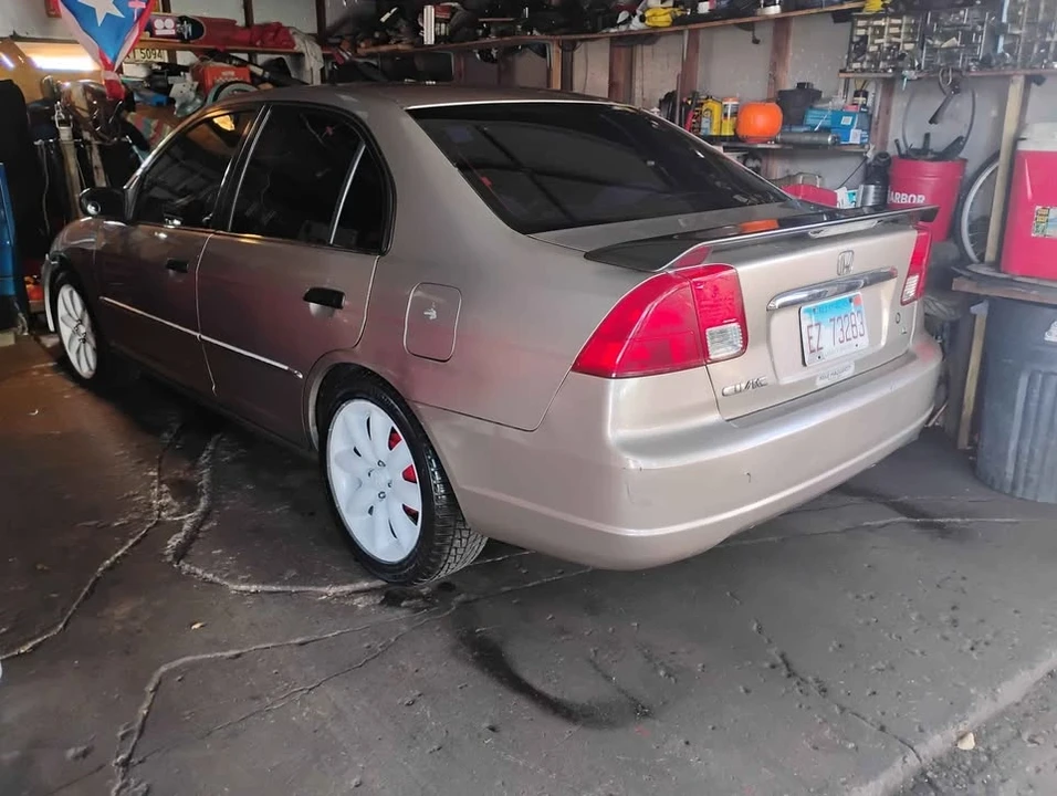 2001 Honda Civic 7th Gen - Image 4 of 9