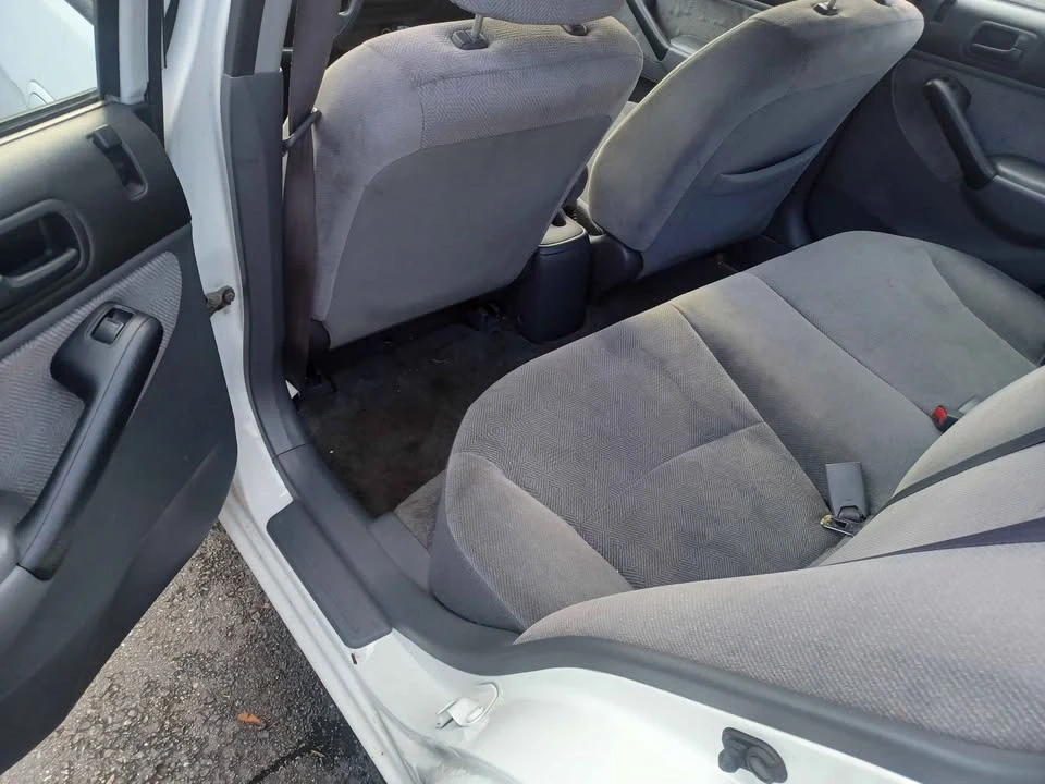 2001 Honda Civic 7th Gen - Image 4 of 11