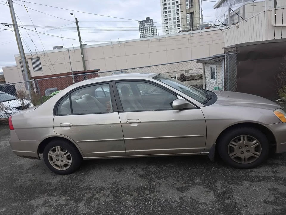 2001 Honda Civic 7th Gen - Image 8 of 12