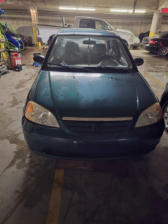 2001 Honda Civic 7th Gen - Image 2 of 9