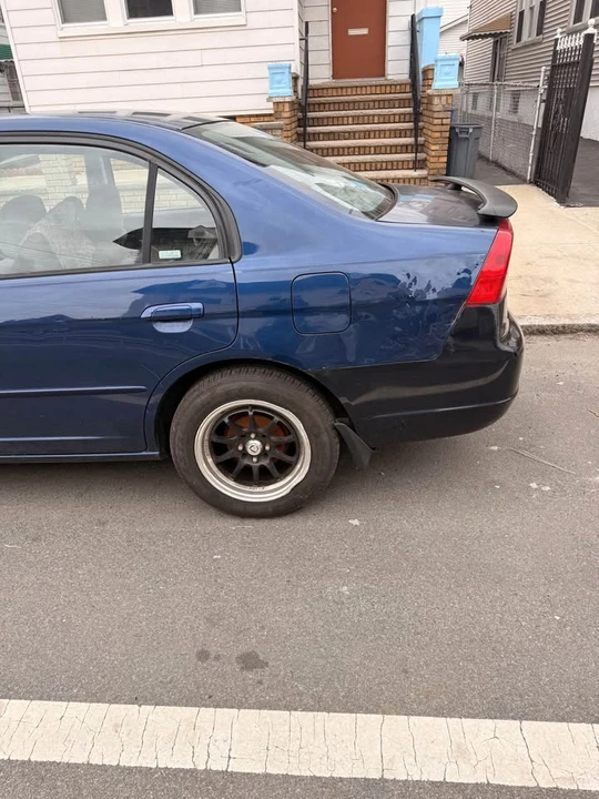 2001 Honda Civic 7th Gen - Image 2 of 6