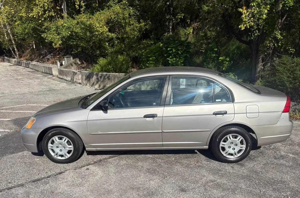 2001 Honda Civic 7th Gen - Image 4 of 6