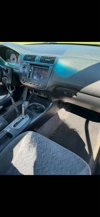 2001 Honda Civic 7th Gen - Image 2 of 7