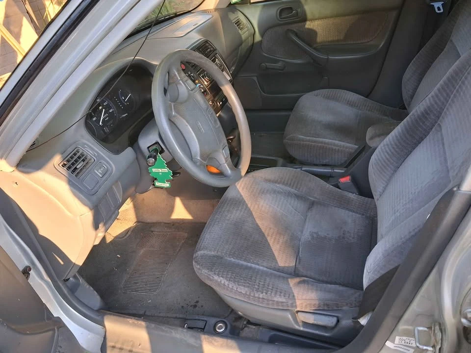 2001 Honda Civic 7th Gen - Image 5 of 9