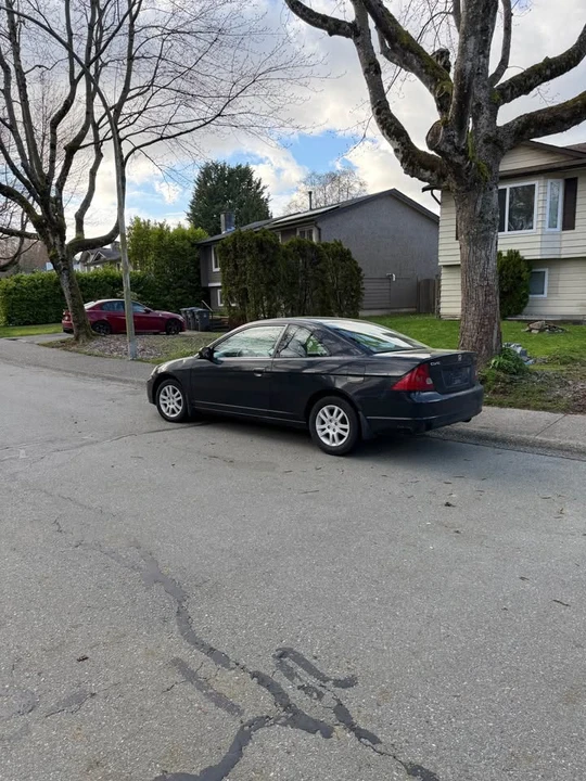 2001 Honda Civic 7th Gen - Image 2 of 8
