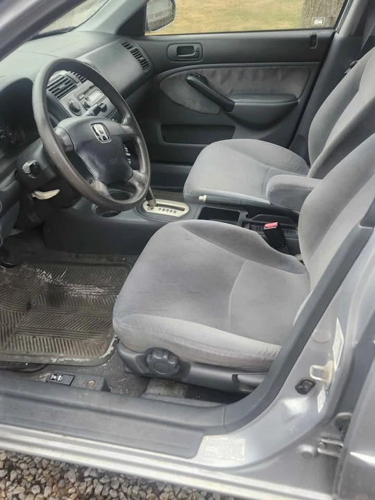 2001 Honda Civic 7th Gen - Image 5 of 6