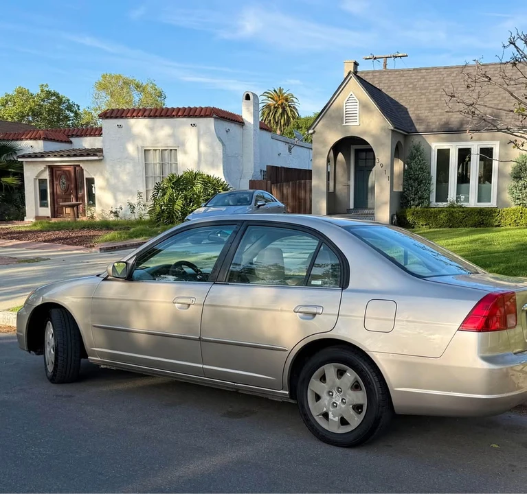 2001 Honda Civic 7th Gen - Image 3 of 17