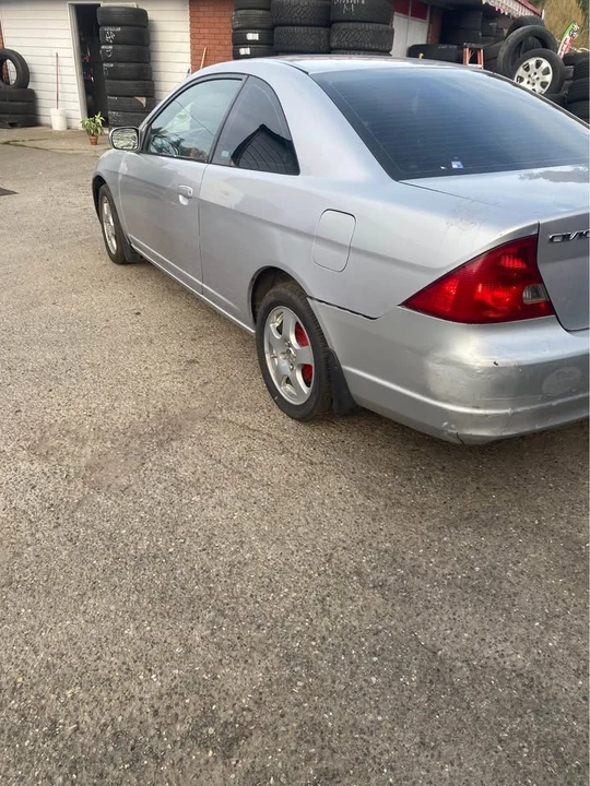 2001 Honda Civic 7th Gen - Image 4 of 10