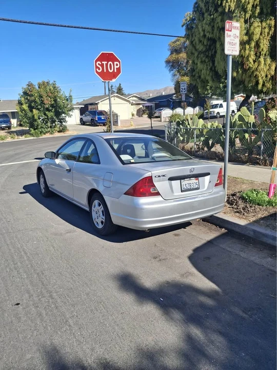 2001 Honda Civic 7th Gen - Image 2 of 7