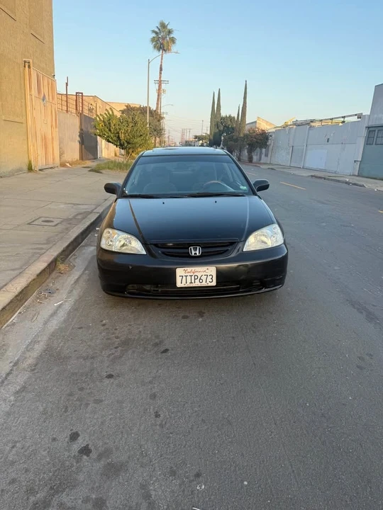 2001 Honda Civic 7th Gen - Image 2 of 9