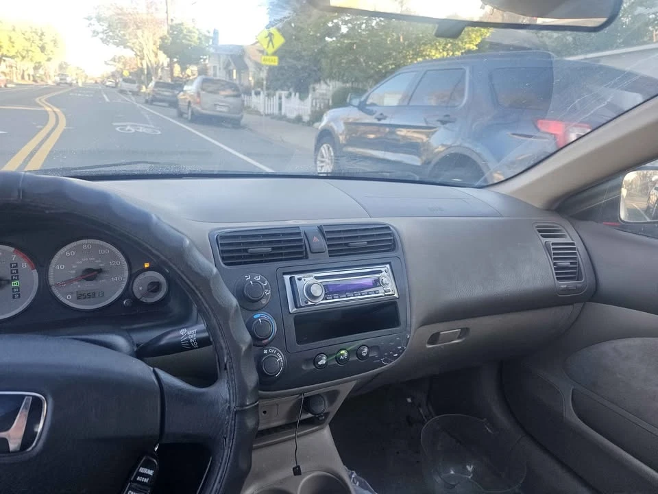 2001 Honda Civic 7th Gen - Image 3 of 7