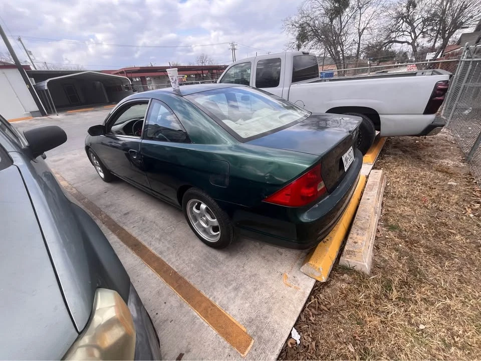 2001 Honda Civic 7th Gen - Image 2 of 7