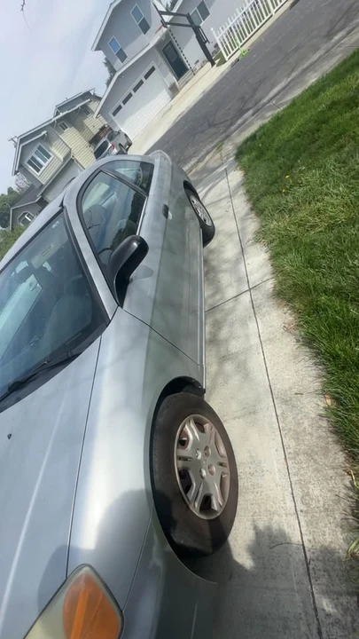 2001 Honda Civic 7th Gen - Image 2 of 8