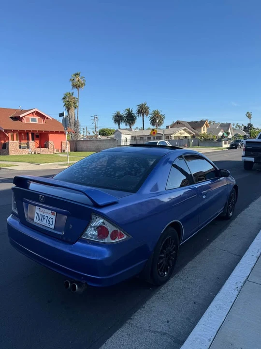 2001 Honda Civic 7th Gen - Image 2 of 12