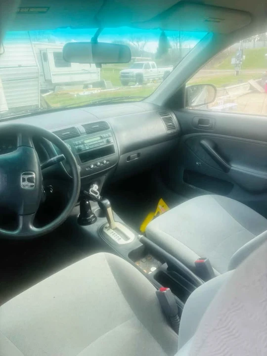 2001 Honda Civic 7th Gen - Image 4 of 9