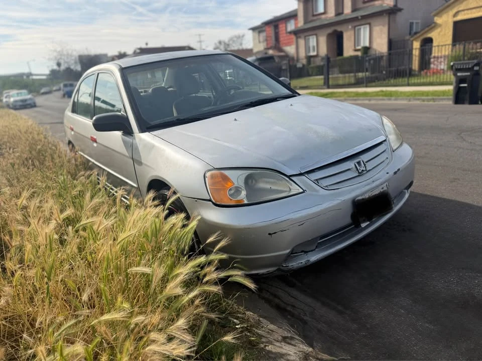 2001 Honda Civic 7th Gen - Image 3 of 9