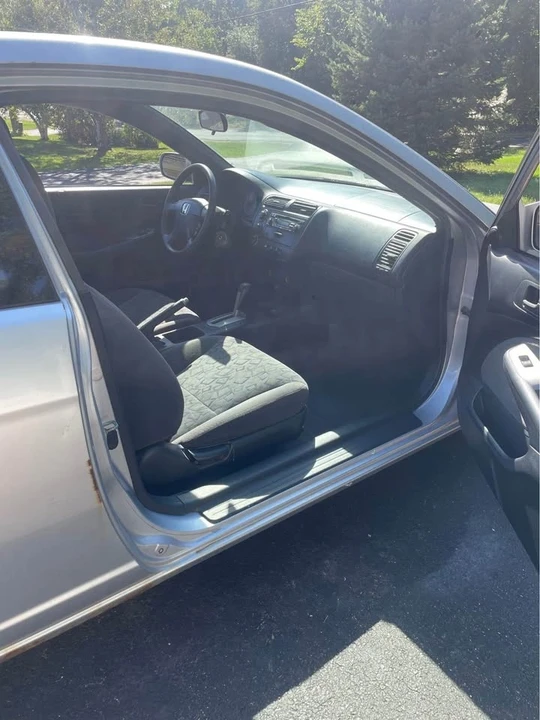 2001 Honda Civic 7th Gen - Image 3 of 8