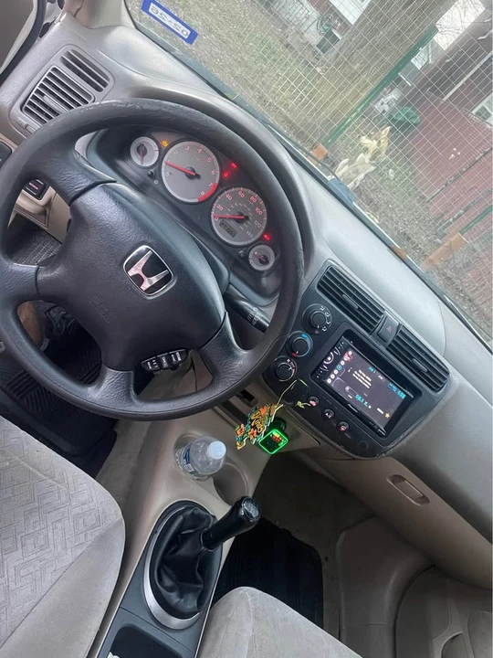 2001 Honda Civic 7th Gen - Image 3 of 4
