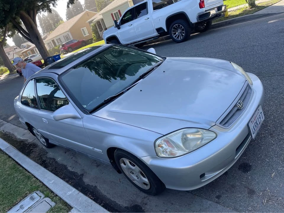 2001 Honda Civic 7th Gen - Image 2 of 3