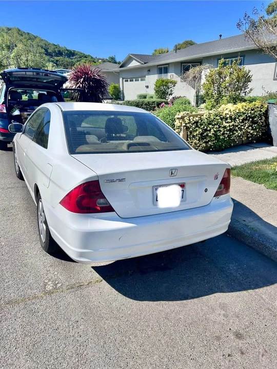 2001 Honda Civic 7th Gen - Image 2 of 5